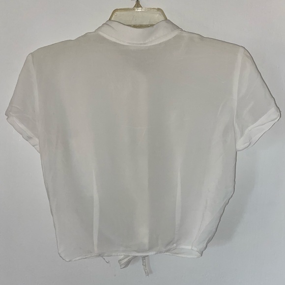Light cropped tie off button up blouse - Picture 4 of 4